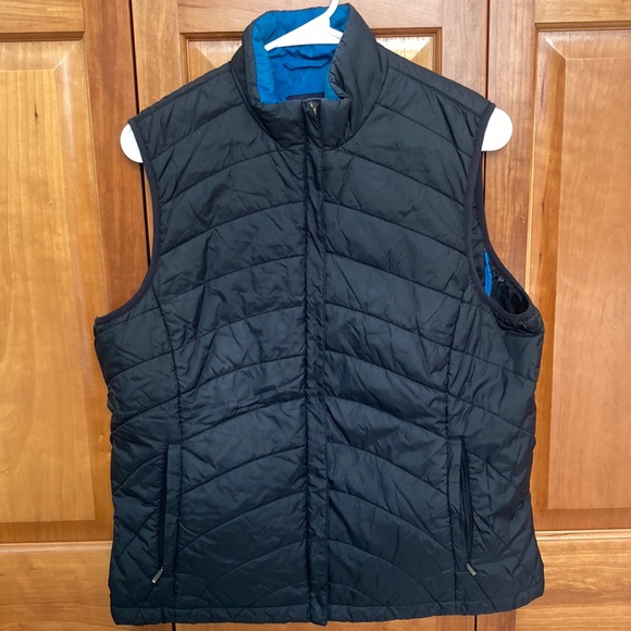 Land’s End puffer vest. Size M - Picture 1 of 5
